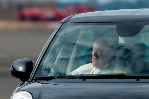 Pope leaves Rome for a trip to Asia