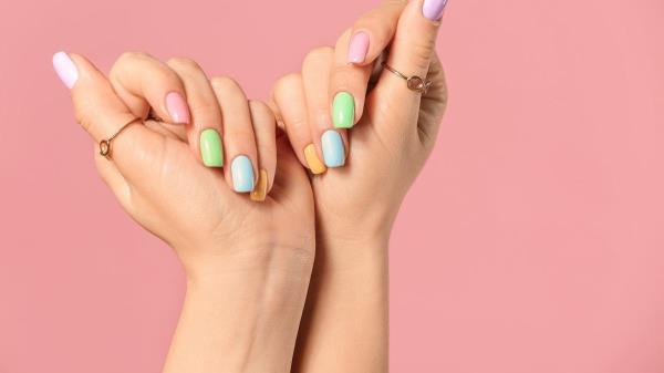 What manicure for the 2024 holidays? Here are the most interesting suggestions