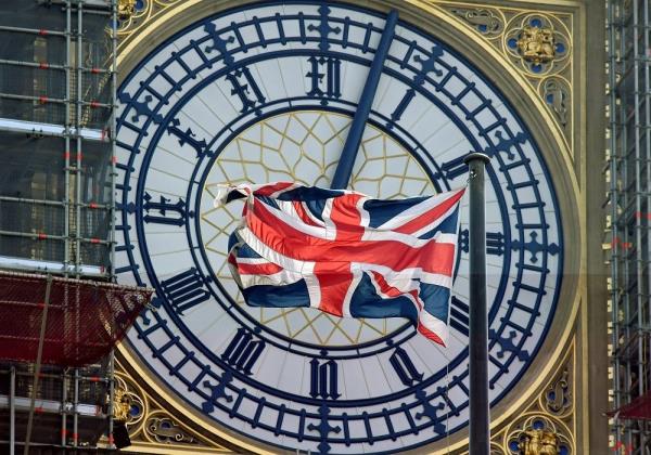 UK mulls fossil-friendly energy treaty pull-out