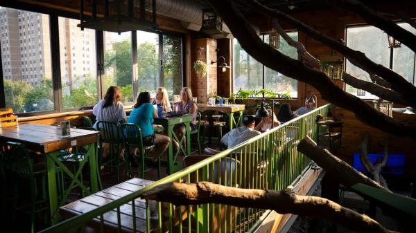 A popular Raleigh bar has been named one of the country’s very best beer gardens.
