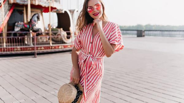 This long dress from Reserved is my hit for summer evenings. Check also at HM, Mohito