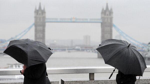 UK staves off recession threat for now with stagnant quarter