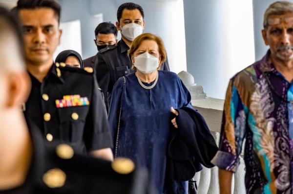 Zeti: Despite ‘damning evidence’ and BNM advice, AGC decided against 1MDB charges