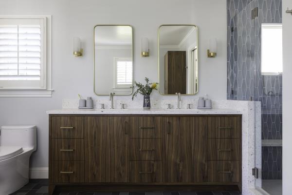 Mixed metals in a bathroom