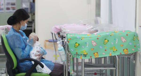 Korea　has　the　world's　lowest　birthrate
