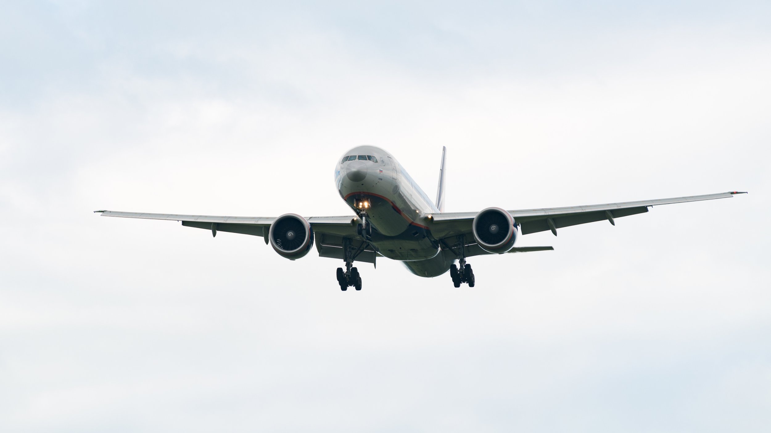 Ah Beoing plane mid-flight