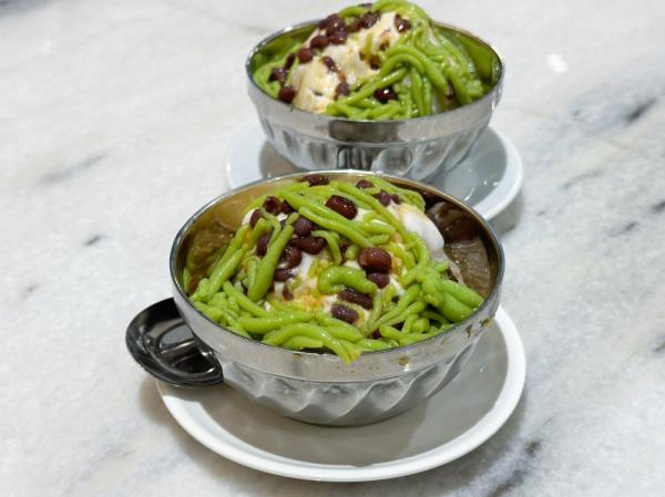 End your meal with a bowl of Cendol with pale green jelly, red beans on a bed of shaved ice flavoured with ‘gula Melaka’ and thick coconut cream — Picture by Lee Khang Yi