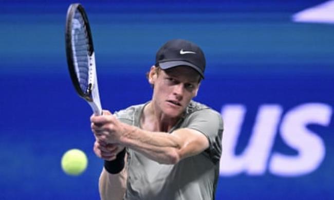 Jannik Sinner competes against Daniil Medvedev in the US Open quarter-final.