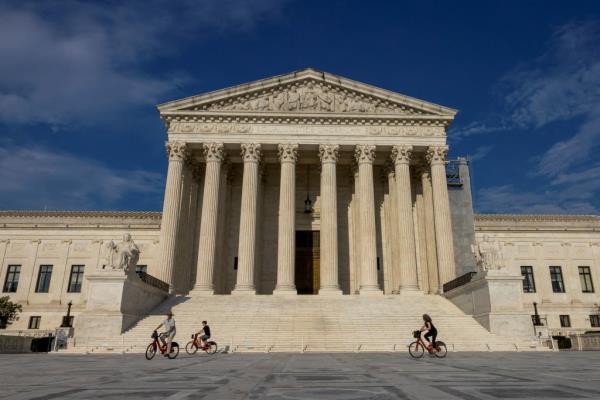Lebowitz called the Supreme Court "disgraceful."