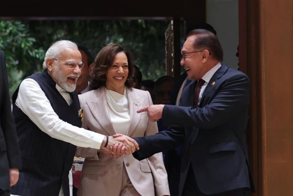 At Asean Summit, PM Anwar encourages India to share its phenomenal success in digital penetration