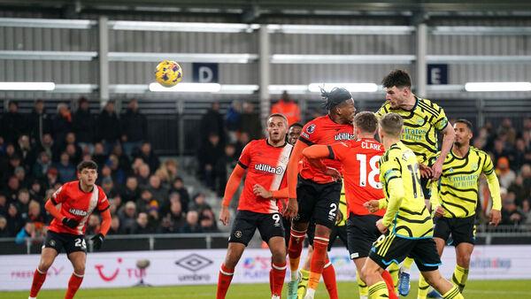Rice nets last-gasp winner as Arsenal prevail in thriller