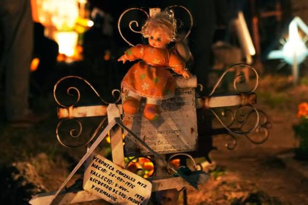 In Pictures: Mexicans honour lost loved ones on the Day of the Dead