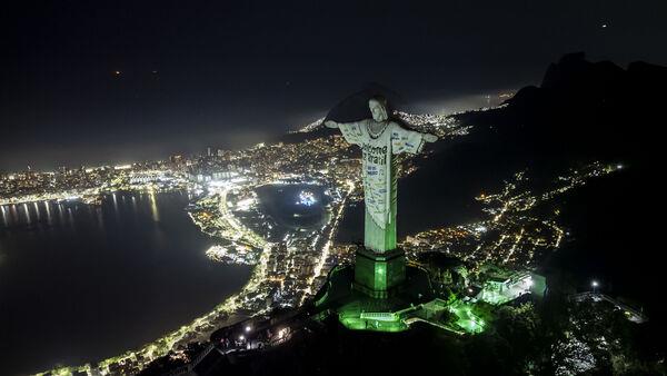 Rio’s famous Christ statue welcomes Taylor Swift thanks to Swifties and a priest