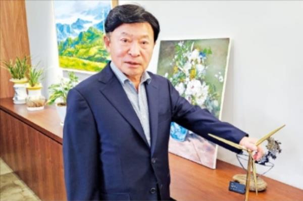 CS　Wind's　CEO　Gim　Seung-gon　in　his　office　in　the　headquarters　in　Seoul,　Korea 
