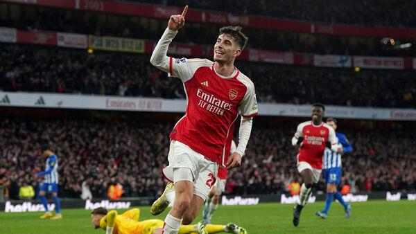 Arsenal return to top of table with victory over Brighton