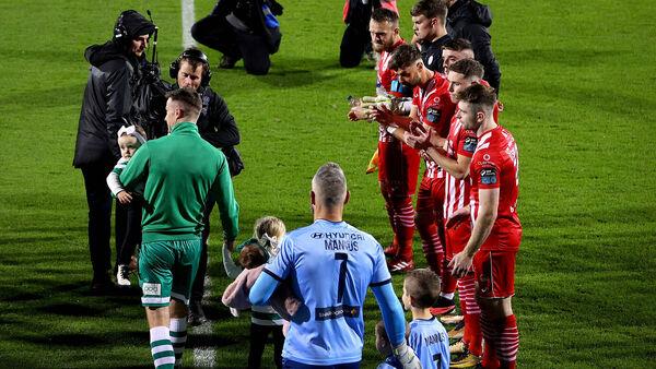 Sligo Rovers give Champions Shamrock Rovers a guard of honour
