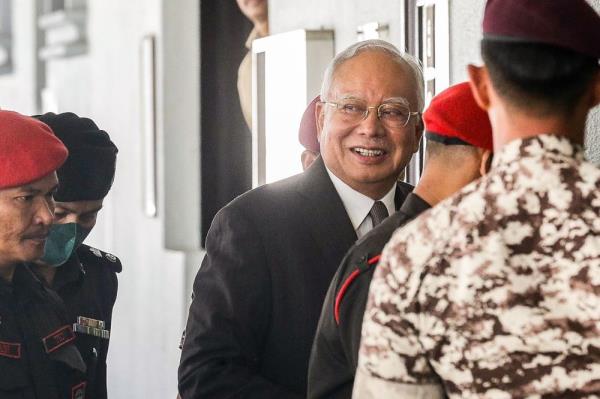 Zeti: AG reduced fine on 1MDB from RM23m to RM15m, don't know if Najib tried to stop fine