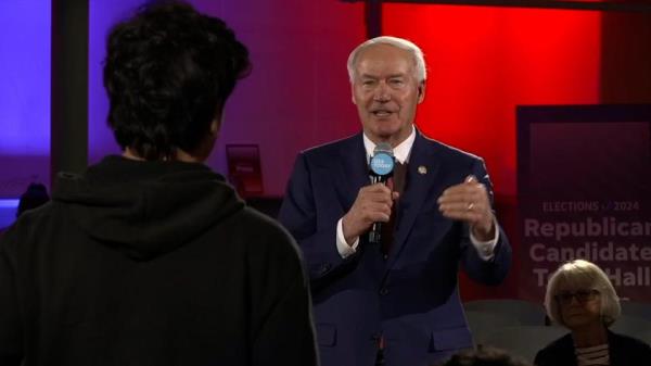 Republican candidate Asa Hutchinson shares thoughts on school choice