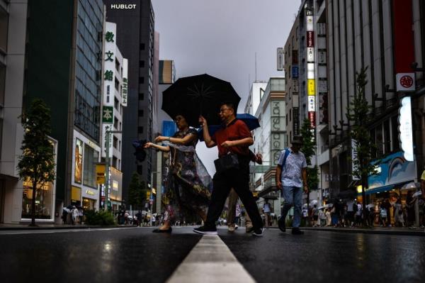 热带风暴兰袭击日本主岛