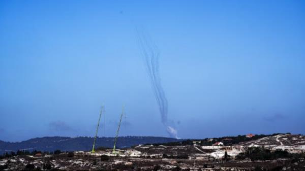 Rockets are launched from Lebanon towards Israel, amid cross-border hostilities between Hezbollah and Israel, as seen from northern Israel, October 8, 2024. Photo: REUTERS/Ayal Margolin