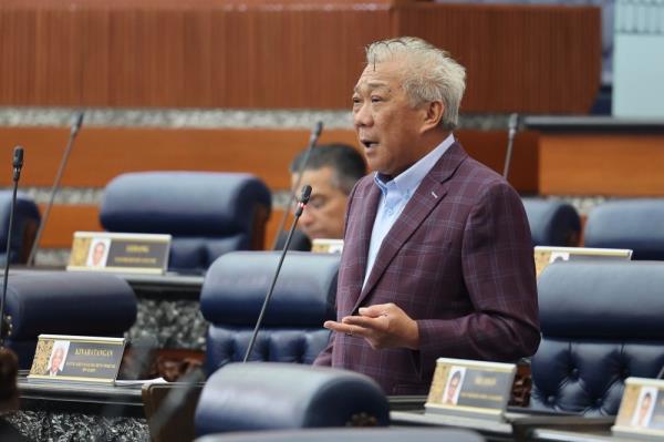 Bung Moktar urges federal govt to focus on development in Sabah and Sarawak