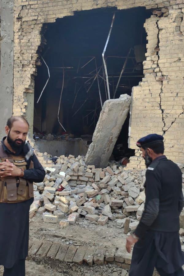 Pakistan Suicide Bomber