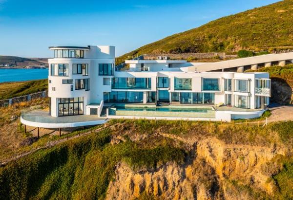 Grand Designs Chesil Cliff House