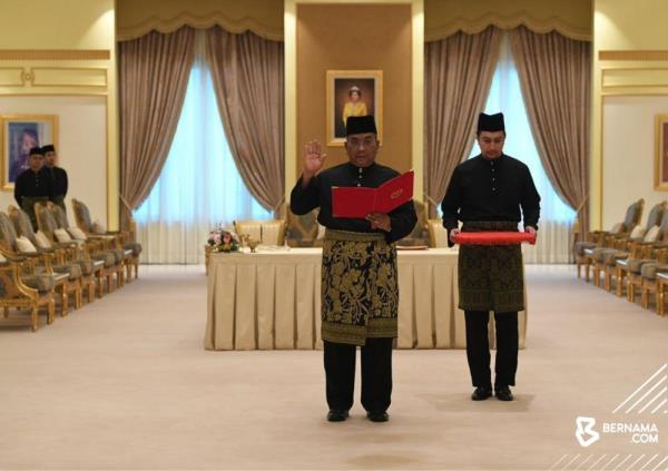 Sanusi admits to merely feigning calm ahead of state poll despite attacks from Pakatan-BN