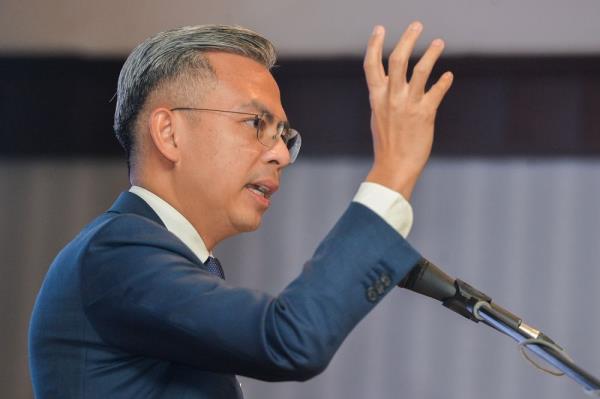 Selangor cops say investigation opened on Fahmi’s speech in mosque