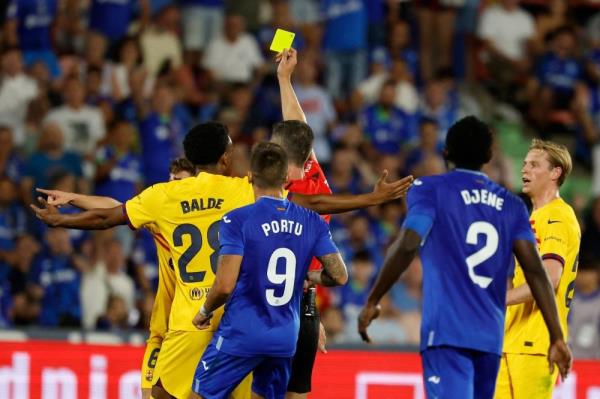 Getafe frustrate Barca as both sides see red in goalless draw