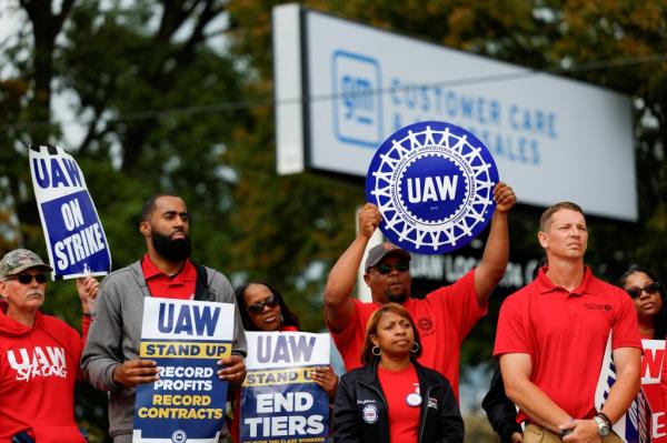 The UAW picket line