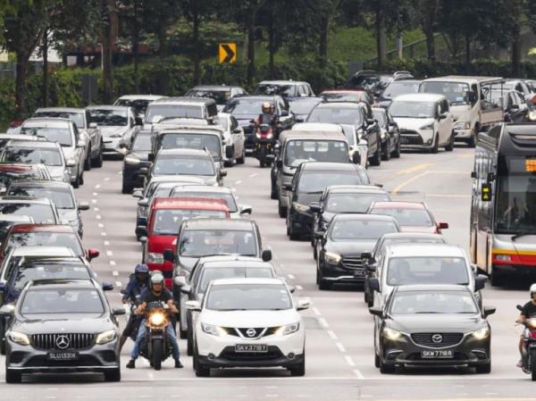 新加坡COE价格连续第三次创下大型汽车、开放类别新高