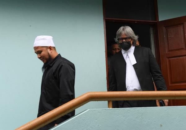 Preacher Ebit Lew trial: Modified date of screenshot same as that of police report lodged, says witness