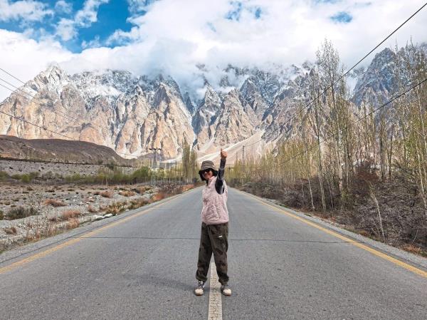 The writer in front of Passu Cones.