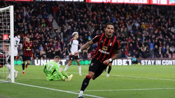 Bournemouth extend winning run as Luis Sinisterra caps victory over Fulham