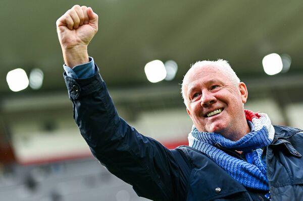 POPULAR FIGURE: Liam Brady, former player of Sampdoria greets the crowd before the Serie A match between UC Sampdoria and Udinese Calcio. Pic: Getty Images POPULAR FIGURE: Liam Brady, former player of Sampdoria greets the crowd before the Serie A match between UC Sampdoria and Udinese Calcio. Pic: Getty Images