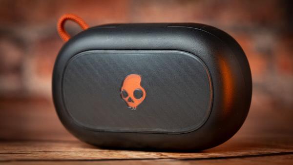 The Push ANC Active case supports wireless charging. Picture: Noel Campion.