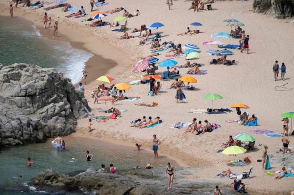 Spain’s drought-hit tourism sector seeks to save water