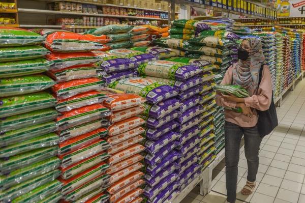 Mydin says facing local rice supply shortage, fends off customers’ accusations of hiding stock
