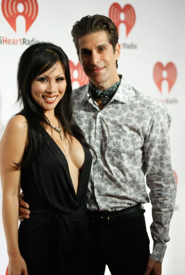 Etty Lau Farrell, Perry Farrell at the 2011 iHeartRadio Music Festival