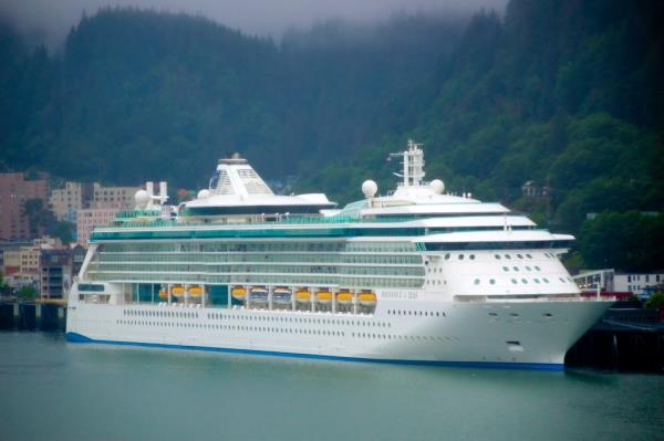 Royal Caribbean cruiseship