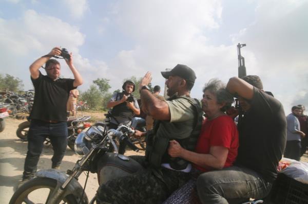 The Islamist militant group captured Israeli citizens in exchange to freeing all Palestinian prisoners in the country's jails.