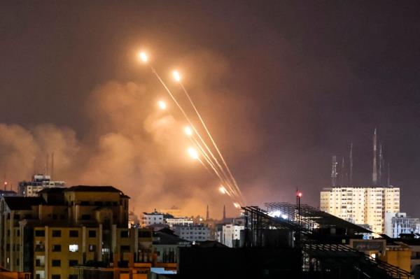 rockets fire into Israel