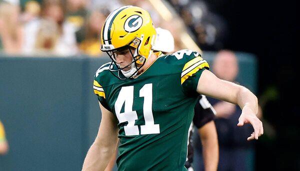Ireland's Daniel Whelan of the Green Bay Packers punts. (Photo by John Fisher/Getty Images) Ireland's Daniel Whelan of the Green Bay Packers punts. (Photo by John Fisher/Getty Images)