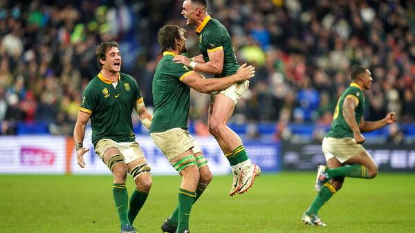 South Africa beat 14-man New Zealand to claim record fourth World Cup title