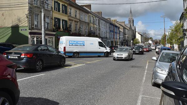 Windows of eight Charleville businesses smashed during one crime spree
