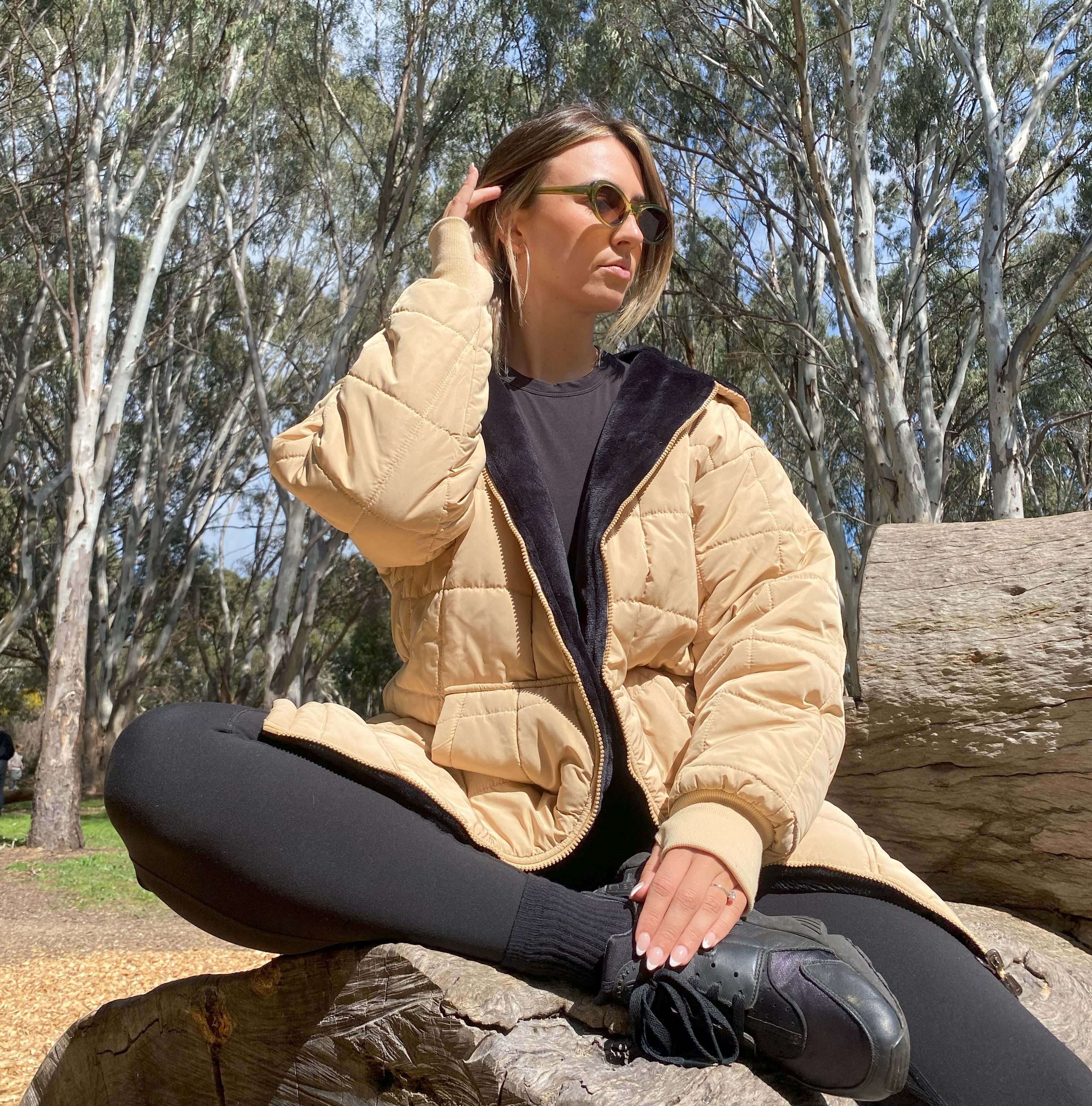 Model posing in Outdoor Oodie