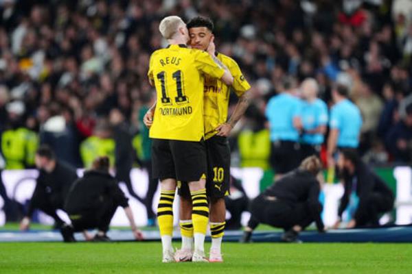 Borussia Dortmund's Marco Reus (left) and Jadon Sancho react after losing the final. Photo: Mike Egerton/PA Wire. Borussia Dortmund's Marco Reus (left) and Jadon Sancho react after losing the final. Photo: Mike Egerton/PA Wire.