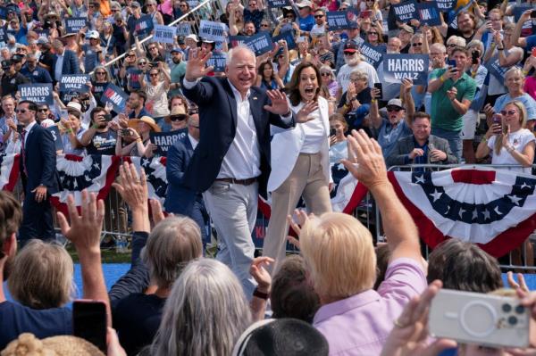 Tim Walz, Kamala Harris