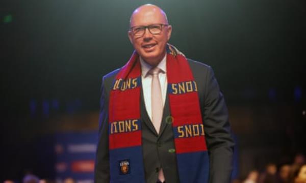Peter Dutton in a Brisbane Lions scarf